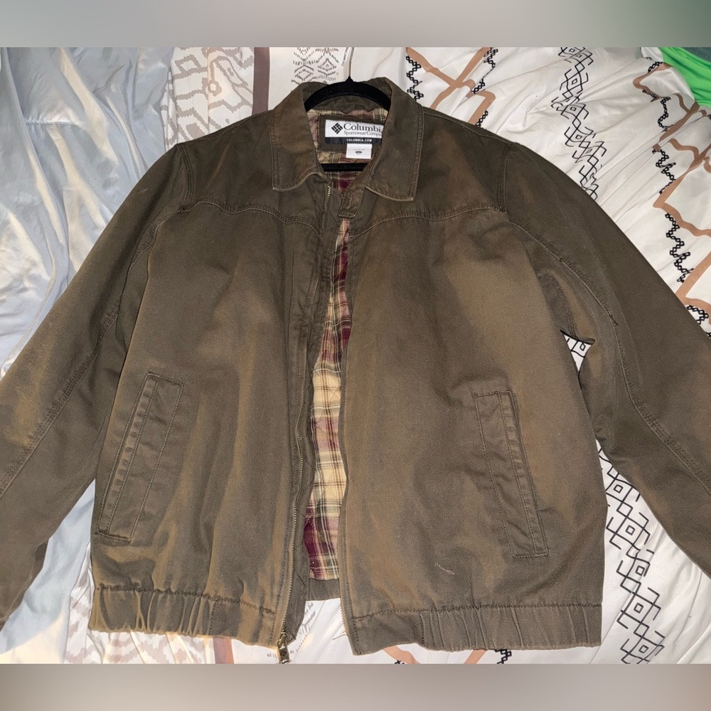 Columbia Men's Brown Jacket With Plaid Lining